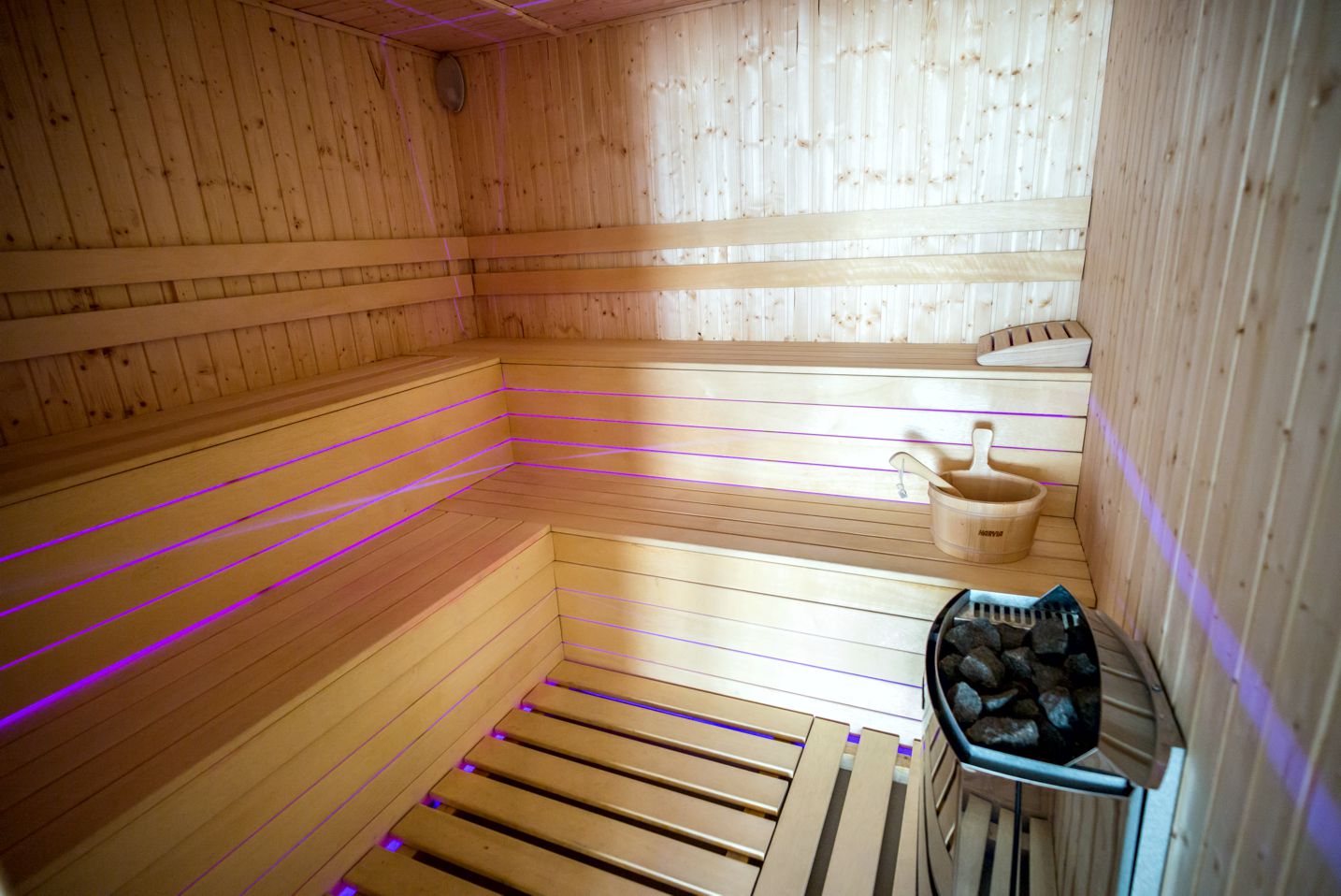 royalspa-sauna-02